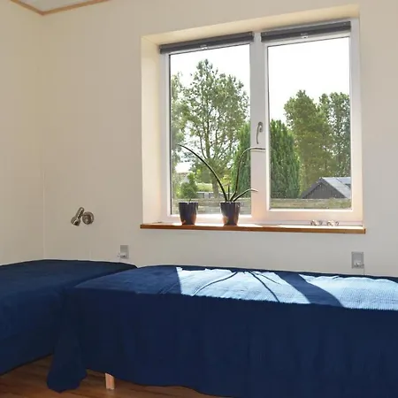 Three-bedroom Holiday In Juelsminde *