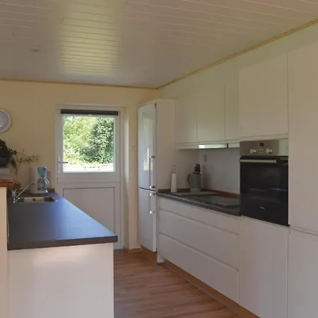 Dom wakacyjny Three-bedroom Holiday In Juelsminde *